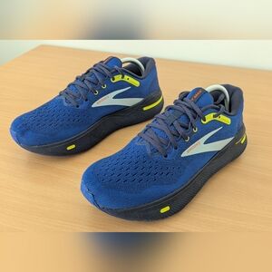 Cushioned Cruiser Sneakers